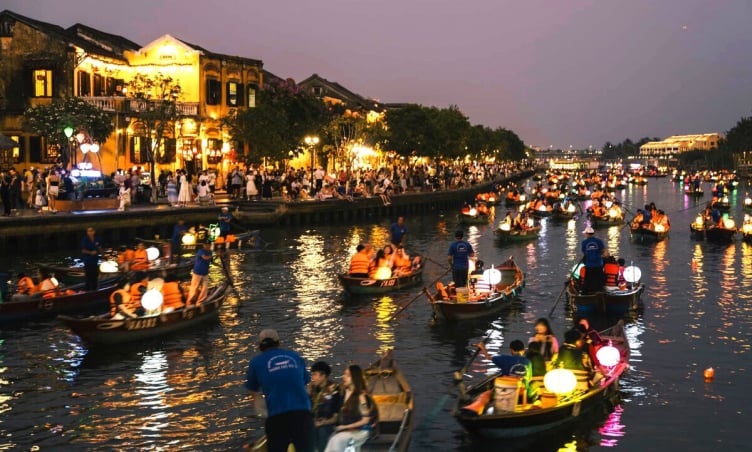 72h ở Đà Nẵng - Hội An: Từ biển xanh đến miền di sản nổi tiếng
