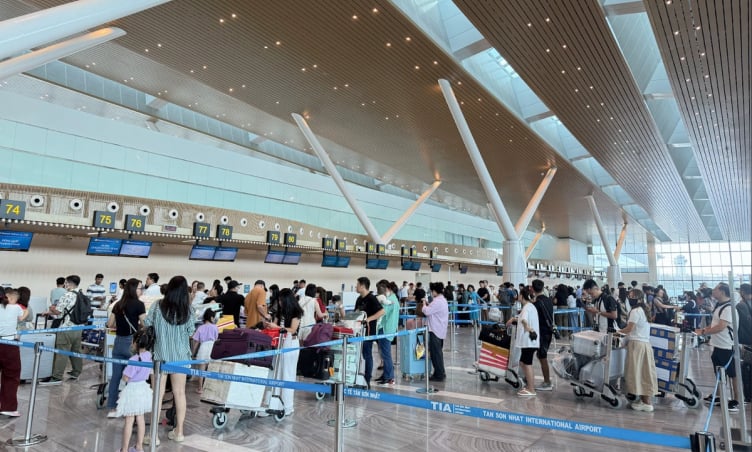 Nhà ga T3 Tân Sơn Nhất dự kiến đón gần 2,3 triệu khách trong mùa cao điểm hè 2025