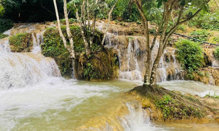 Khám phá Thác Hiêu Thanh Hóa - Dòng thác “hóa đá” độc đáo nhất xứ Thanh