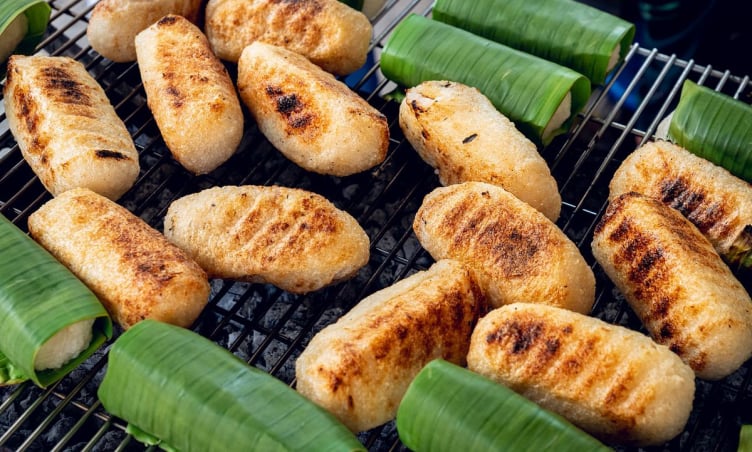 Chuối nếp nướng Cần Thơ - Món ăn vặt ngon nức tiếng xứ Tây Đô
