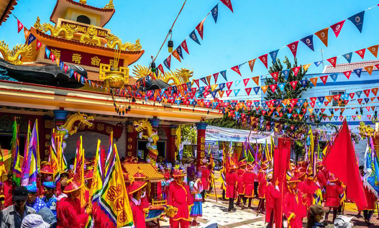 Lễ hội Dinh Bà Ông Lang: Nét đẹp tín ngưỡng của đảo ngọc