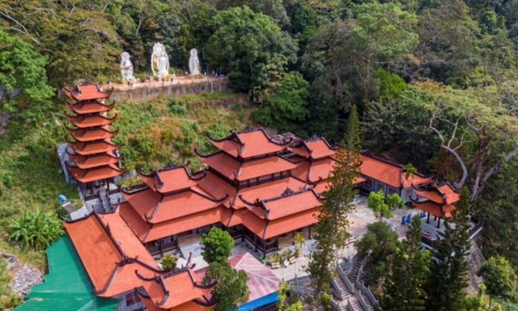 Núi Tà Cú Bình Thuận có ngôi chùa nào nổi tiếng?
