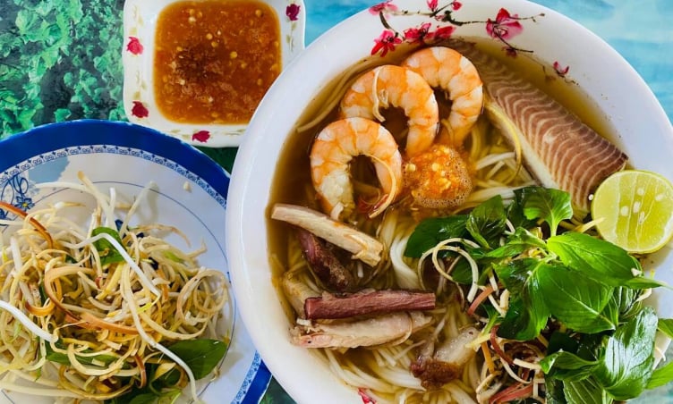 6 địa chỉ bán bún nước lèo chuẩn vị Sóc Trăng