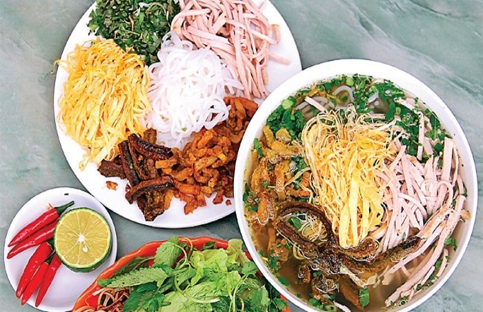 Bún thang lươn Phố Hiến – Tinh hoa ẩm thực xứ nhãn lồng Hưng Yên