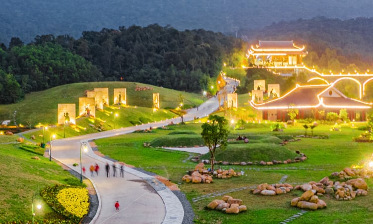 Từ Hà Nội đi Tây Yên Tử bao nhiêu km?