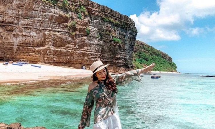 Giải mã tên gọi Hang Câu: “Tuyệt phẩm trời ban” của đảo Lý Sơn