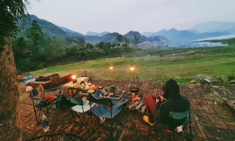 10 địa điểm cắm trại tuyệt đẹp ở Hoà Bình để “trốn phố” cuối tuần