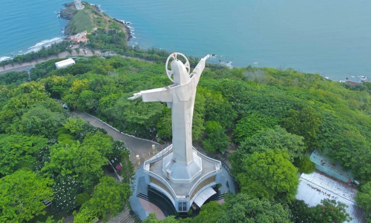 Gợi ý 10 điểm đến du lịch miền Nam đẹp nhất vào tháng 8