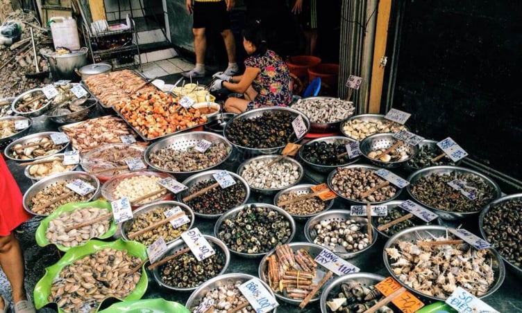 5 khu phố ẩm thực ở Quy Nhơn hút khách cả ngày lẫn đêm