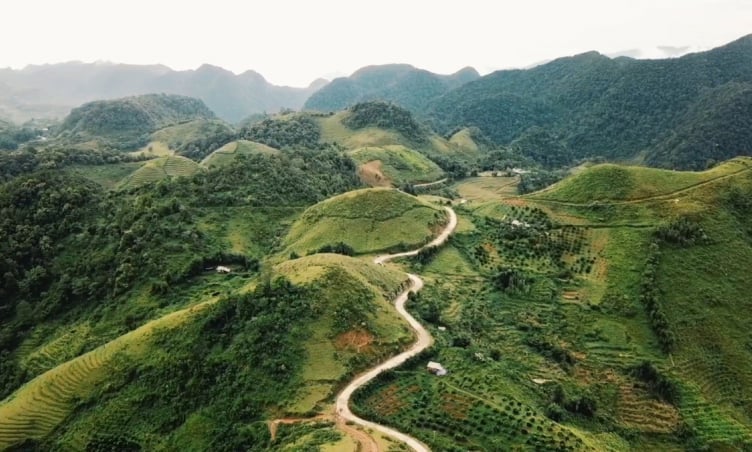 Top cảnh đẹp nhất của Hòa Bình vào mùa hè gen Z không nên bỏ lỡ