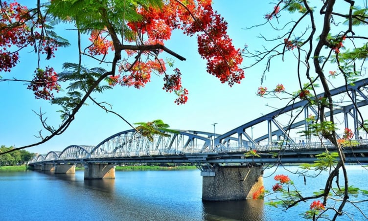 Chiêm ngưỡng 4 con sông lớn, đẹp nổi tiếng ở Huế