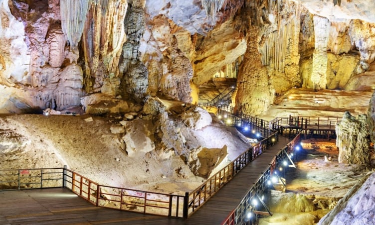 Top 6 địa điểm du lịch Quảng Bình hot nhất năm 2025