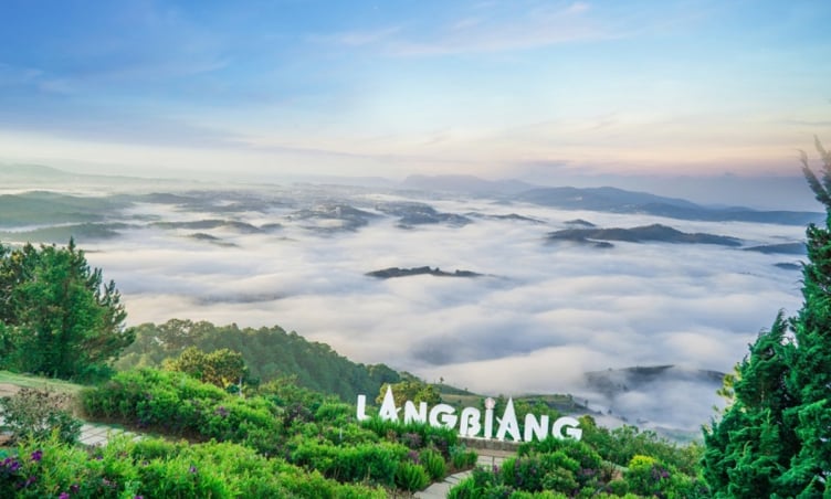 Khám phá đỉnh núi cao nhất Đà Lạt: Tại sao gọi là Langbiang?