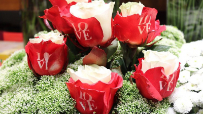 Giá hoa hồng tăng mạnh nhưng vẫn rất hút khách dịp Valentine