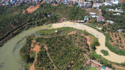 Nhiều doanh nghiệp sản xuất trong Khu công nghiệp Lộc Sơn gây ô nhiễm môi trường