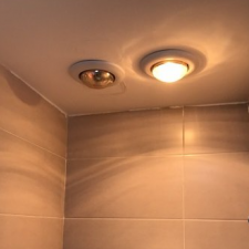 Đèn sưởi hồng ngoại 1 bóng treo tường nhà tắm DS22