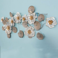 Tranh sắt nghệ thuật trang trí hoa trắng lá sen DCGT00223