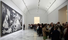 Điều gì khiến bức tranh sơn dầu nổi tiếng 'Guernica' trở thành tác phẩm có sức ảnh hưởng nhất của Picasso