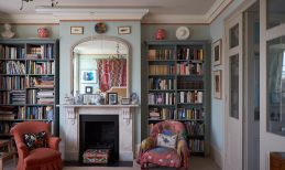 Căn nhà ấm áp và đầy màu sắc giữa London của đạo diễn Dominic West