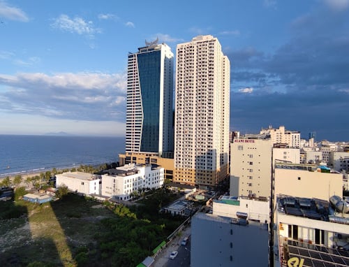 SUNNY OCEAN HOTEL