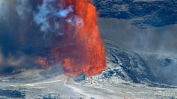 Các nhà khoa học phát hiện kim loại quý trong đá núi lửa Hawaii