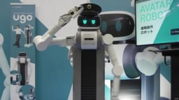 Nhật Bản phát triển robot có thể ngửi được mùi hương