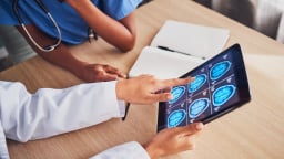 Phát hiện u não chỉ trong 2 giờ nhờ công nghệ giải mã DNA siêu tốc