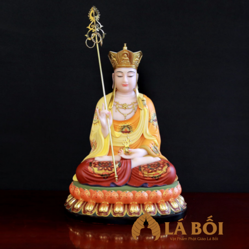 	Tượng Địa Tạng Bồ Tát Ngồi Trên Đài Sen, Chất Liệu Bột Đá Vẽ Gấm Viền Vàng, Cao 48cm