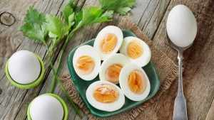 Trẻ mấy tuổi nên bắt đầu ăn trứng vịt?