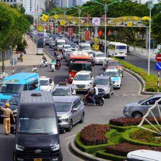 Khánh Hòa tìm giải pháp giảm ùn tắc vì xe du lịch