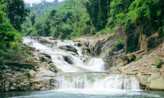 Chiêm ngưỡng vẻ đẹp của thác Yang Bay - Nơi mang trong mình vẻ đẹp nên thơ, hùng vĩ ở Khánh Hòa