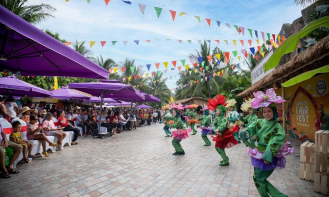Khai mạc  'Lễ hội đặc sản bản địa ' tại VinWonders Nha Trang, hội tụ 45 gian hàng đặc sản bản địa Việt