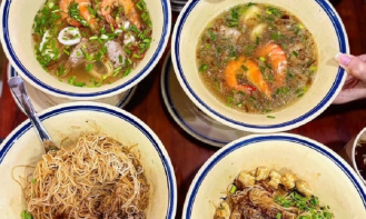 Món hủ tiếu mực ở Nha Trang có gì đặc sắc khiến Linh Rin - bà xã Phillip Nguyễn  'mê mẩn '?