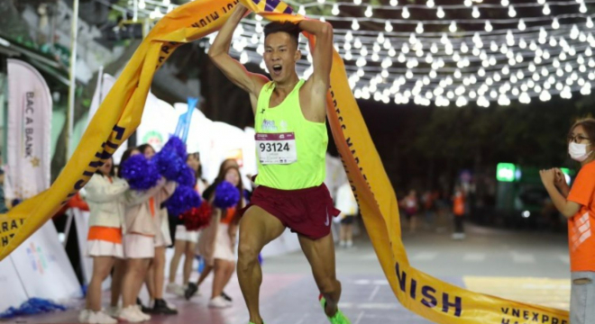 VnExpress Marathon Nha Trang 2023: Hàng loạt top runner góp mặt tranh tài