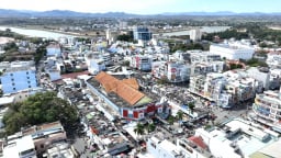 Quảng Ngãi đầu tư cho con người: Nền tảng để ổn định bộ máy, xây dựng nông thôn mới