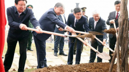 Tổng Bí thư Tô Lâm dự lễ phát động \'Tết trồng cây đời đời nhớ ơn Bác Hồ\'