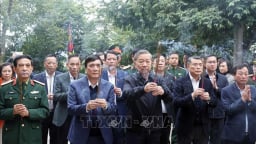 Tổng Bí thư Tô Lâm dâng hương tưởng niệm các Vua Hùng