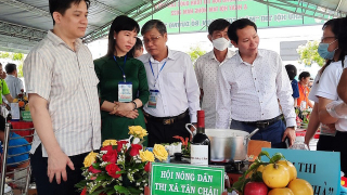 “Mâm cơm ngon, bổ dưỡng từ vườn nhà” hấp dẫn thực khách ở Ngày hội Tam nông