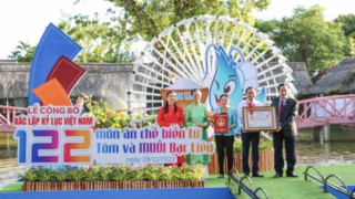 Lễ công bố xác lập kỷ lục Việt Nam về 122 món ăn được chế biến từ tôm và muối Bạc Liêu