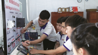 Mong ước giúp nhà nông \'rảnh tay\' khi chăm sóc cây trồng