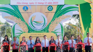 Hậu Giang: Khai mạc triển lãm con đường lúa gạo Việt Nam