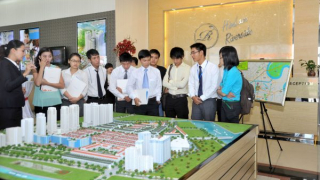 Siết chặt hoạt động môi giới bất động sản
