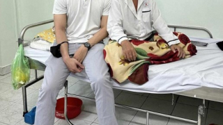 Y, bác sỹ của hệ thống nhà thuốc và tiêm chủng FPT Long Châu cấp cứu kịp thời nhiều bệnh nhân nguy kịch