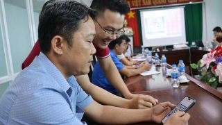 Hiện thực hoá hỗ trợ nông dân tiếp cận số hoá qua chương trình “Tặng 100.000 smarphone” tại các tỉnh phía Nam