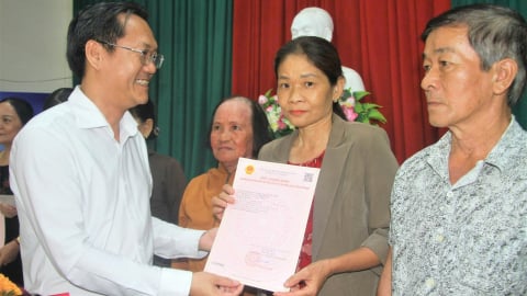 Hết thời 'đi lại nhiều lần': Chủ trương phân quyền cấp sổ đỏ về cấp xã đang thay đổi bộ mặt hành chính công