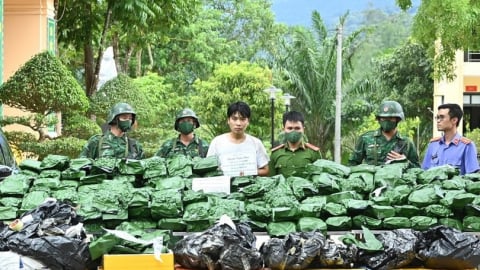 Triệt phá đường dây ma túy xuyên quốc gia, Bộ đội Biên phòng Quảng Trị được khen thưởng

