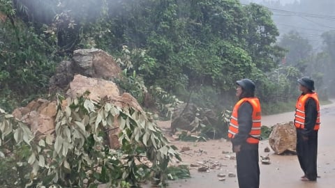 Quảng Trị oằn mình trong bão kép: Hàng chục điểm bị cô lập, quốc lộ tê liệt, hơn 52.000 dân trong diện sơ tán