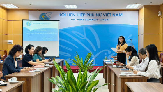 Xây dựng người phụ nữ Việt Nam thời đại mới \'Tri thức, đạo đức, sức khoẻ và trách nhiệm\'