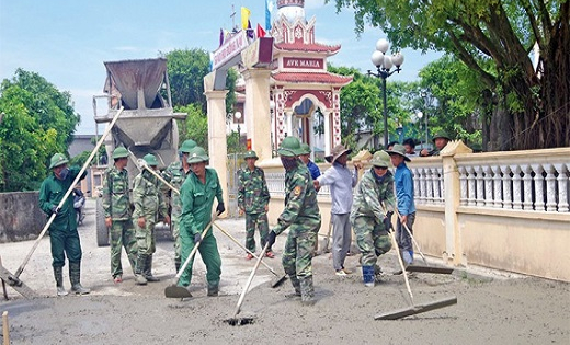 Chung sức giúp các xã biên giới xây dựng nông thôn mới