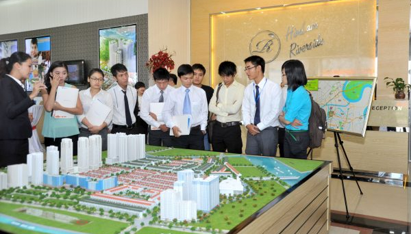 Siết chặt hoạt động môi giới bất động sản